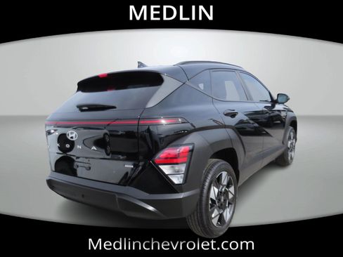 Used 2025 Hyundai Kona SEL image 7
