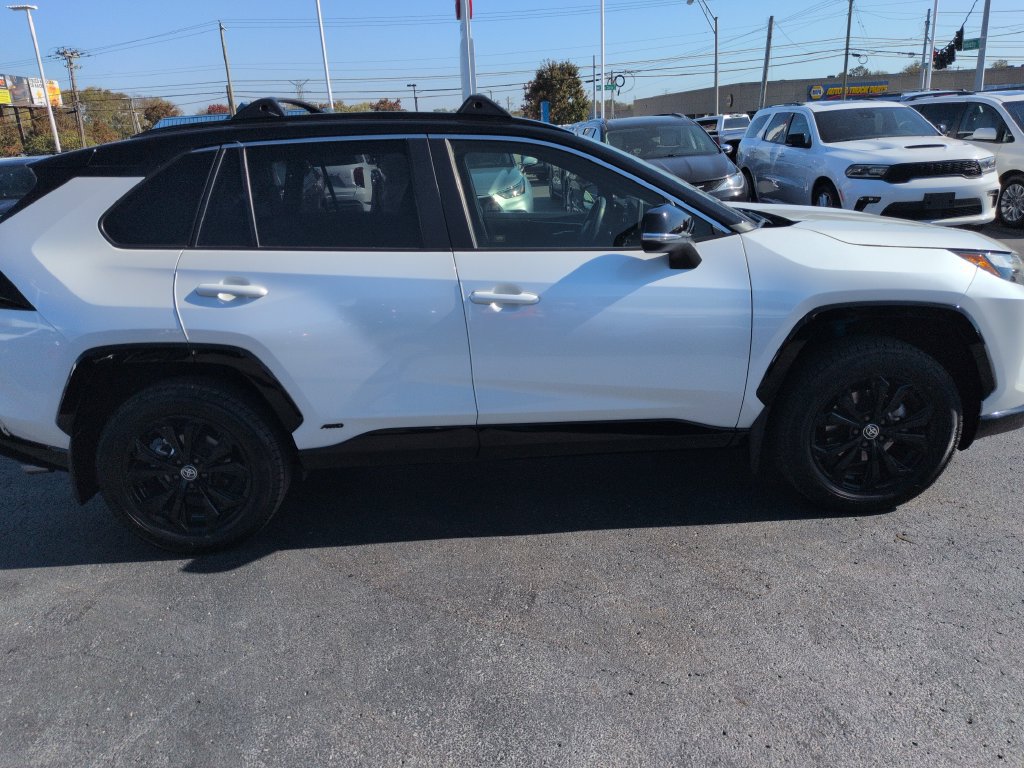 Certified 2023 Toyota RAV4 XSE w/ XSE Grade Weather Package AWD/4WD image 6
