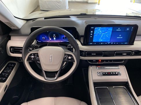 New 2026 Lincoln Aviator Reserve image 19