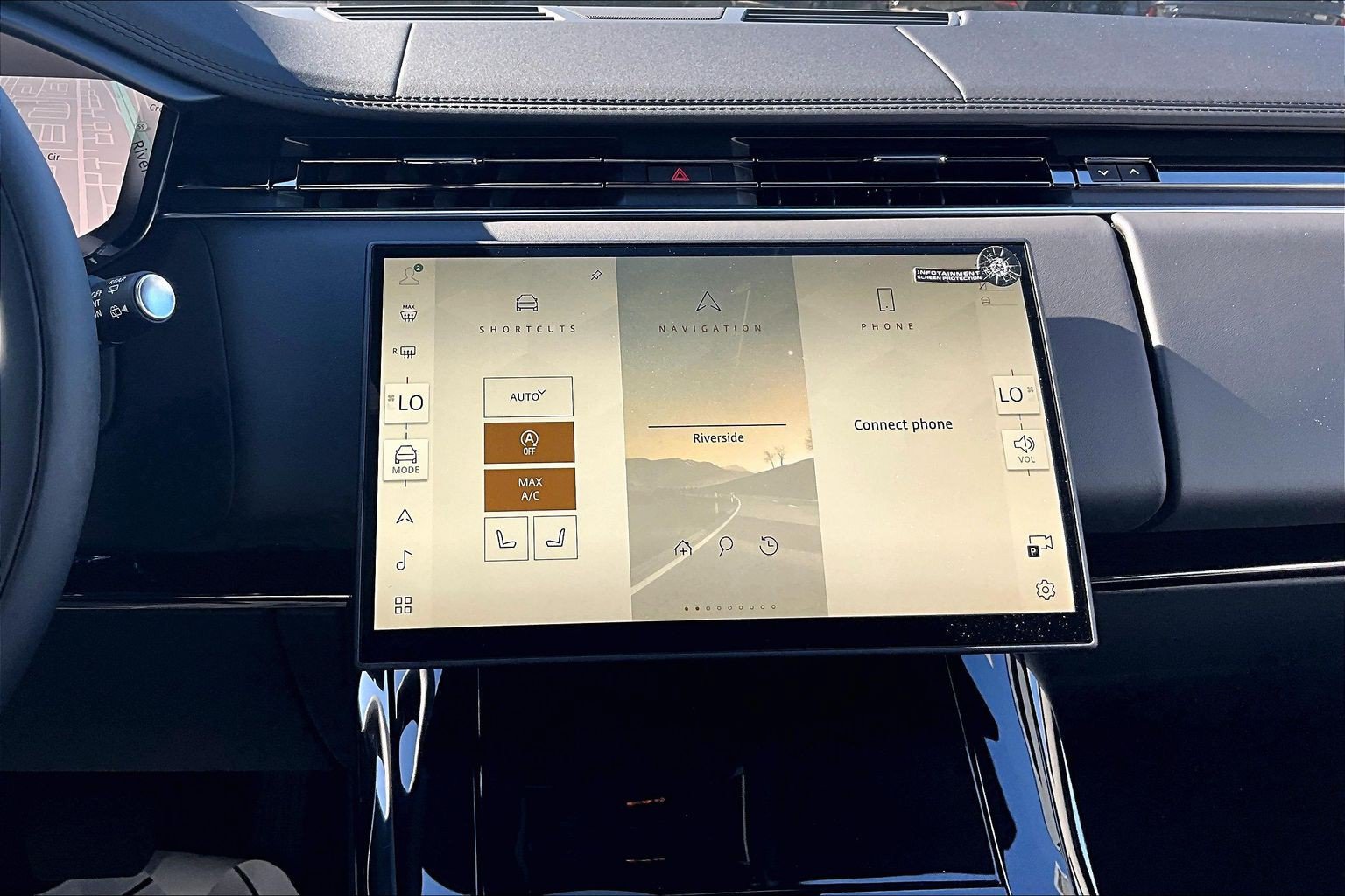 New 2027 Land Rover Range Rover Sport SE AWD/4WD image 7