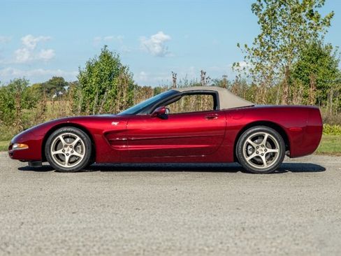 Used 2003 Chevrolet Corvette Convertible w/ Preferred Equipment Group1 image 11