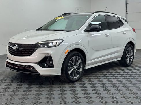 Used 2021 Buick Encore GX Essence w/ Advanced Technology Package FWD image 2