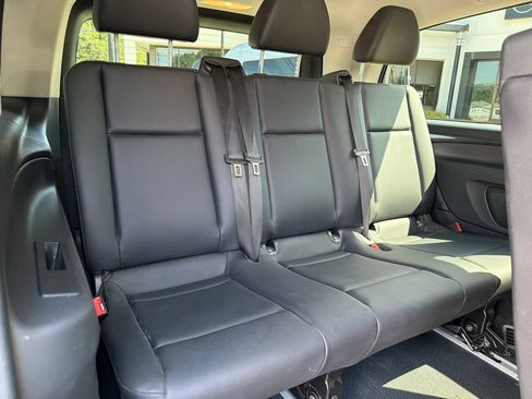 Used 2023 Mercedes-Benz Metris Passenger image 29