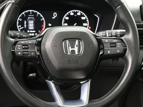 Used 2023 Honda Pilot Touring image 8