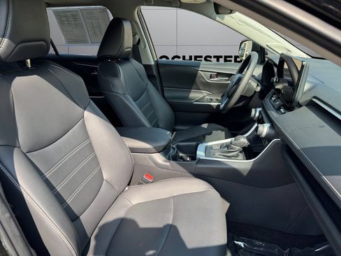 Certified 2025 Toyota RAV4 XLE Premium w/ Weather Package AWD/4WD image 17
