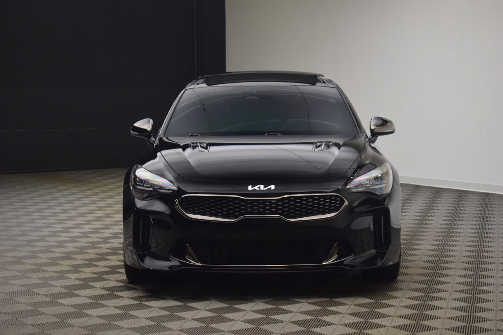 Used 2022 Kia Stinger GT-Line w/ Sun & Sound Package AWD/4WD image 18