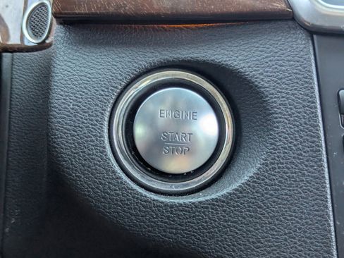 Used 2013 Mercedes-Benz E 350 Sedan image 34