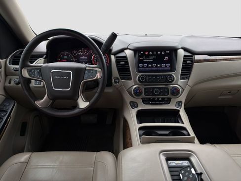 Used 2016 GMC Yukon Denali w/ Open Road Package AWD/4WD image 14