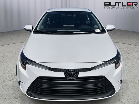 Certified 2026 Toyota Corolla LE image 8