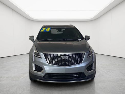 Used 2024 Cadillac XT5 Premium Luxury AWD/4WD image 2