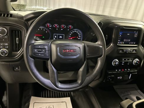 Used 2024 GMC Sierra 2500 Pro w/ Convenience Package image 15
