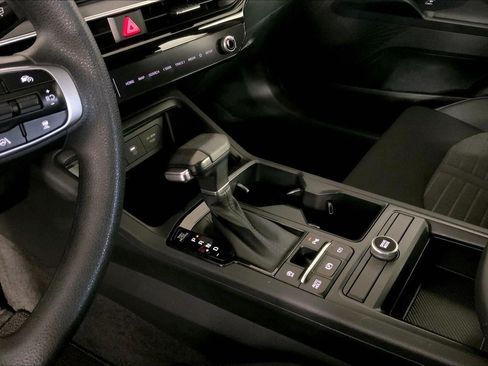 Certified 2025 Kia K5 LXS FWD image 17