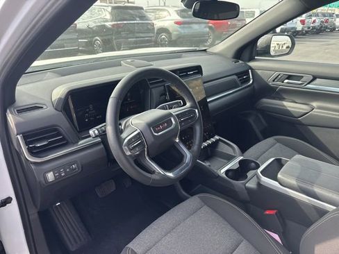 Used 2025 GMC Terrain Elevation image 10