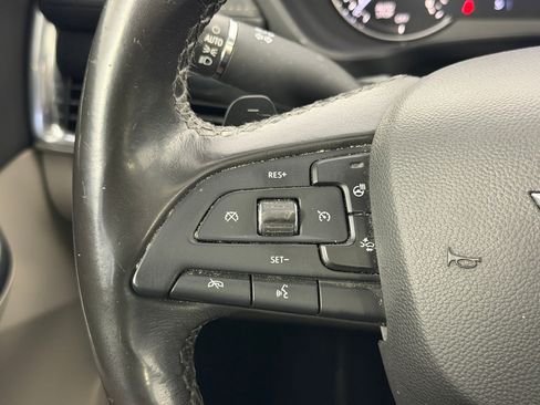Used 2019 Cadillac XT4 Premium Luxury w/ Cold Weather Package FWD image 16
