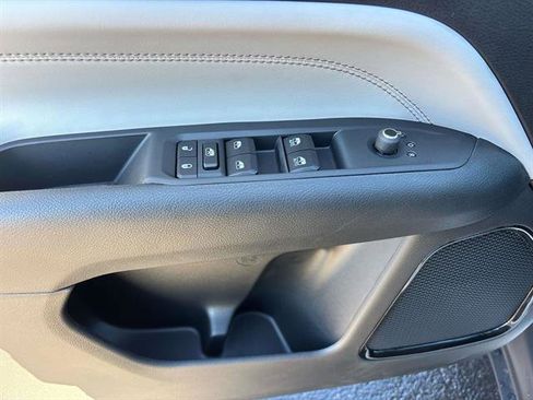 New 2026 Jeep Compass Limited image 9