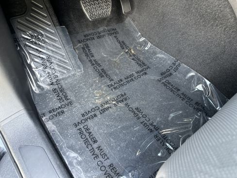 Certified 2025 Toyota Tundra Limited AWD/4WD image 17