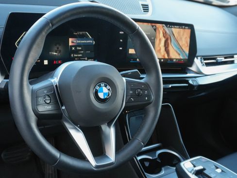 Certified 2025 BMW X2 xDrive28i image 10