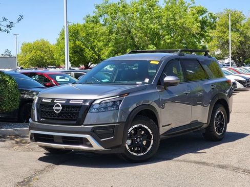 Certified 2025 Nissan Pathfinder Rock Creek AWD/4WD image 2