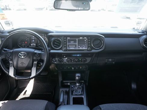 Used 2021 Toyota Tacoma TRD Off-Road w/ Technology Package AWD/4WD image 25
