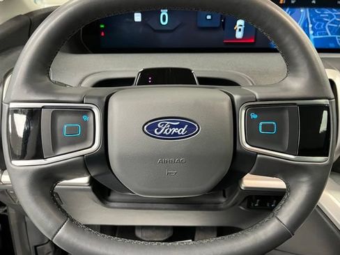 Used 2025 Ford Expedition Max Active AWD/4WD image 26