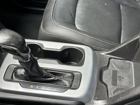 Used 2022 Chevrolet Colorado ZR2 AWD/4WD image 27