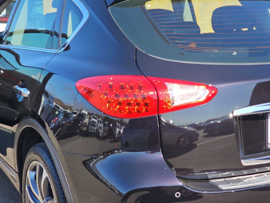 Used 2017 INFINITI QX50 AWD w/ Technology Package image 40