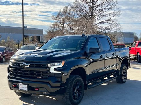 Used 2023 Chevrolet Silverado 1500 LT Trail Boss w/ Protection Package image 5