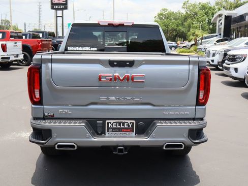 Used 2023 GMC Sierra 1500 Denali w/ Technology Package AWD/4WD image 8