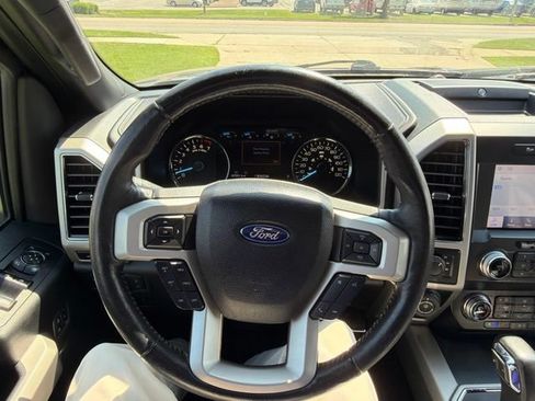 Used 2019 Ford F150 Lariat w/ Equipment Group 502A Luxury AWD/4WD image 19