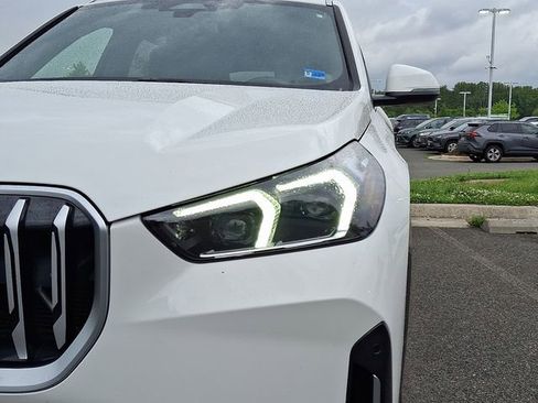 Used 2025 BMW X1 xDrive28i AWD/4WD image 9