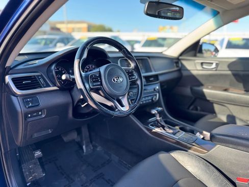 Used 2018 Kia Optima EX image 11
