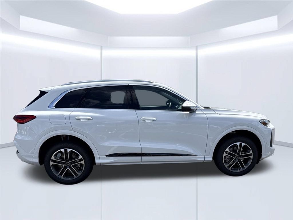 New 2026 Audi Q5 Premium AWD/4WD image 6