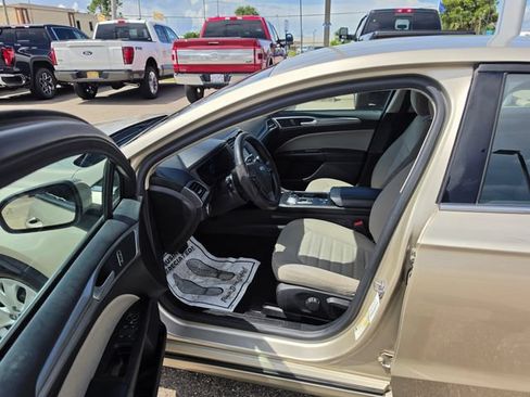 Used 2019 Ford Fusion S FWD image 16