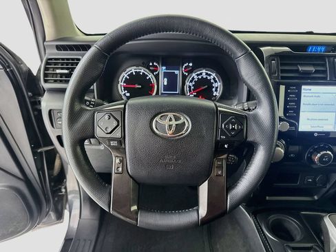 Used 2020 Toyota 4Runner TRD Off-Road Premium w/ Moonroof Package AWD/4WD image 13