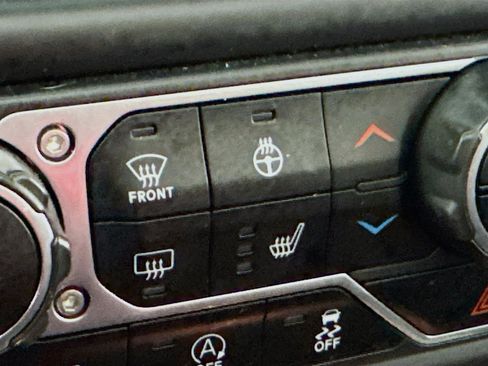 Used 2021 Jeep Wrangler Unlimited Rubicon image 5