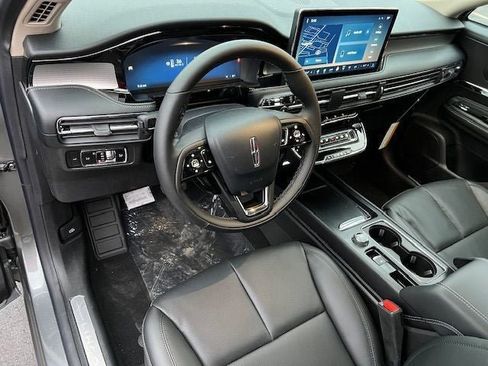 New 2026 Lincoln Corsair Grand Touring w/ Jet Appearance Package AWD/4WD image 17