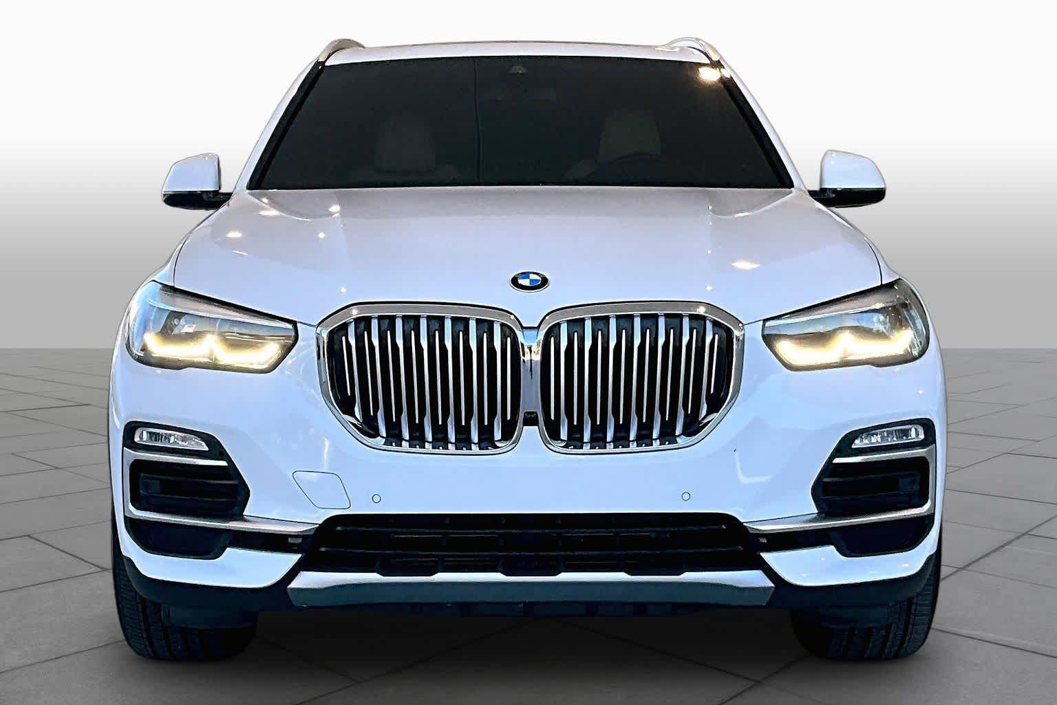 Used 2019 BMW X5 xDrive40i w/ Convenience Package AWD/4WD image 3