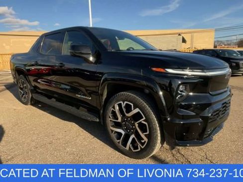 Certified 2024 Chevrolet Silverado EV RST image 2