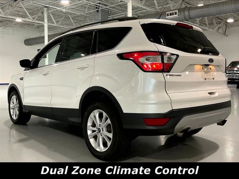 Used 2018 Ford Escape SEL w/ Ford Safe & Smart Package AWD/4WD image 3