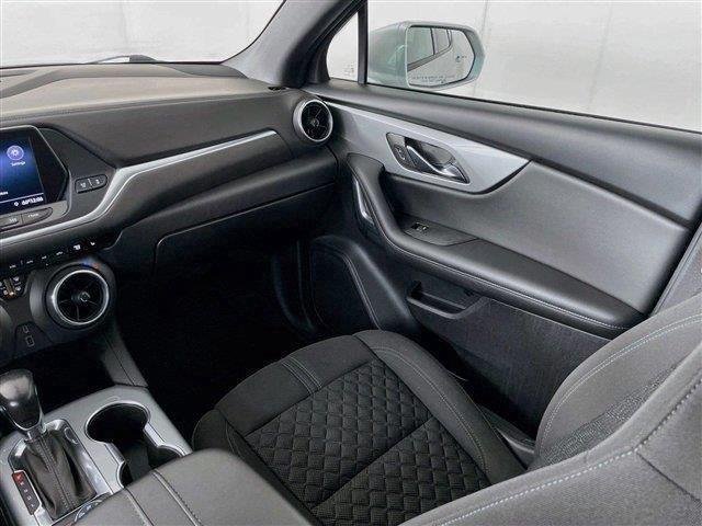 Used 2020 Chevrolet Blazer LT AWD/4WD image 25