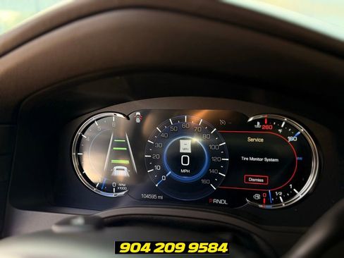 Used 2019 Cadillac Escalade Luxury AWD/4WD image 19