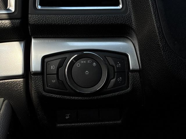 Used 2018 Ford Explorer Limited AWD/4WD image 29