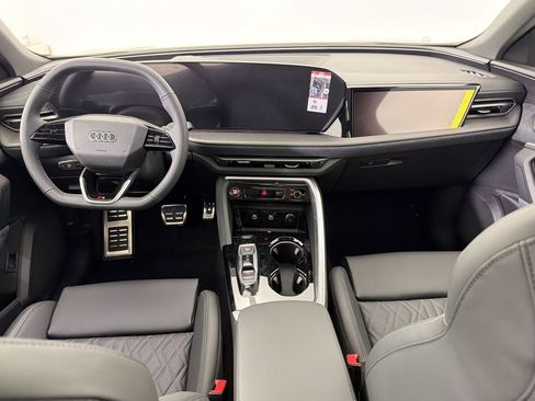 New 2026 Audi SQ5 Prestige AWD/4WD image 18