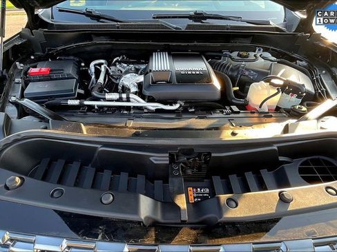 Used 2023 GMC Yukon Denali Ultimate image 9