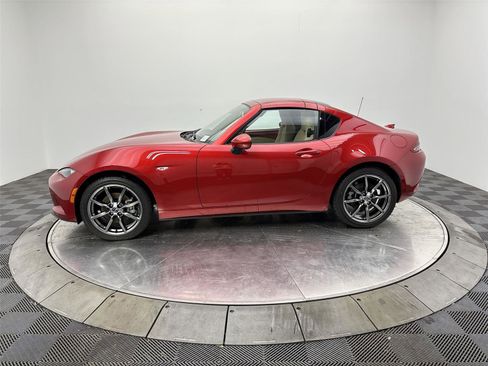 Used 2017 MAZDA MX-5 Miata RF Grand Touring image 16