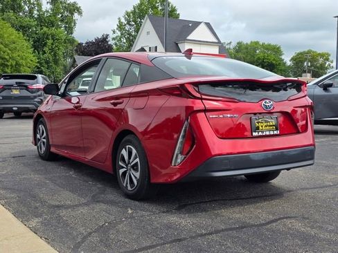 Used 2019 Toyota Prius Prime Premium image 5