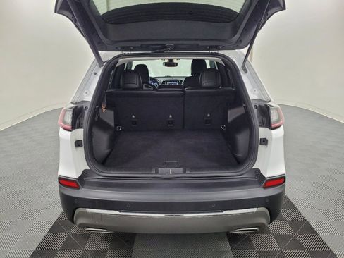 Used 2019 Jeep Cherokee Limited AWD/4WD image 29