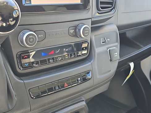 Used 2025 RAM ProMaster 2500 image 21