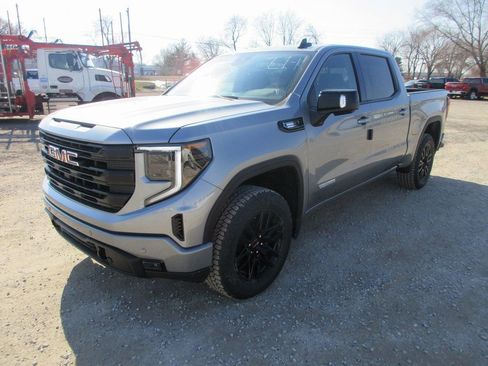 New 2026 GMC Sierra 1500 Elevation w/ Elevation Premium Package AWD/4WD image 11