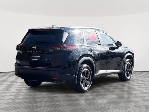 Used 2024 Nissan Rogue SV w/ SV Premium Package AWD/4WD image 5